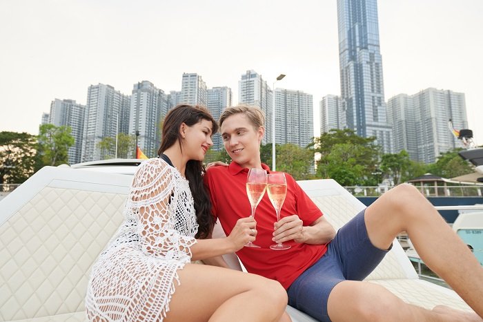 The Gold Standard of Love: Green Flags in Millionaire Dating