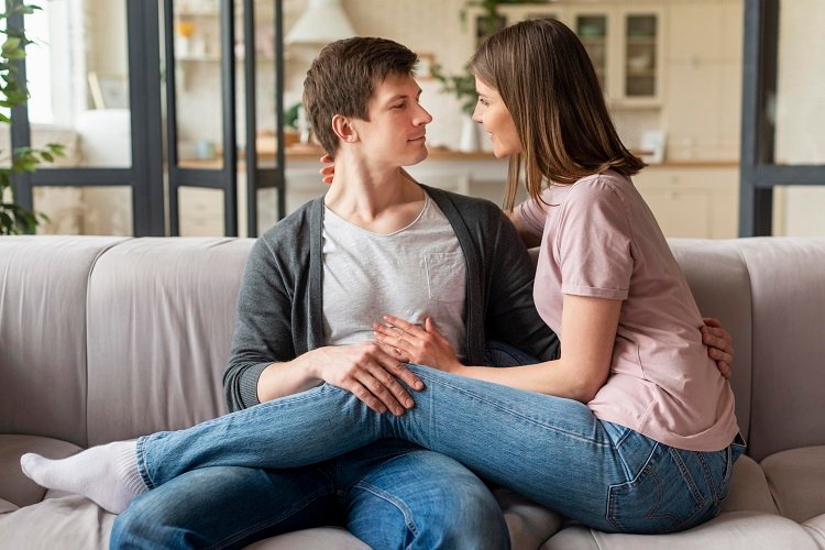 How to Build Trust and Emotional Intimacy With Women